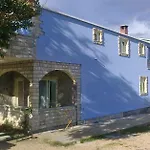 Appartement Family-friendly With Swimming Pool Podgradina, Novigrad - 6198 Posedarje